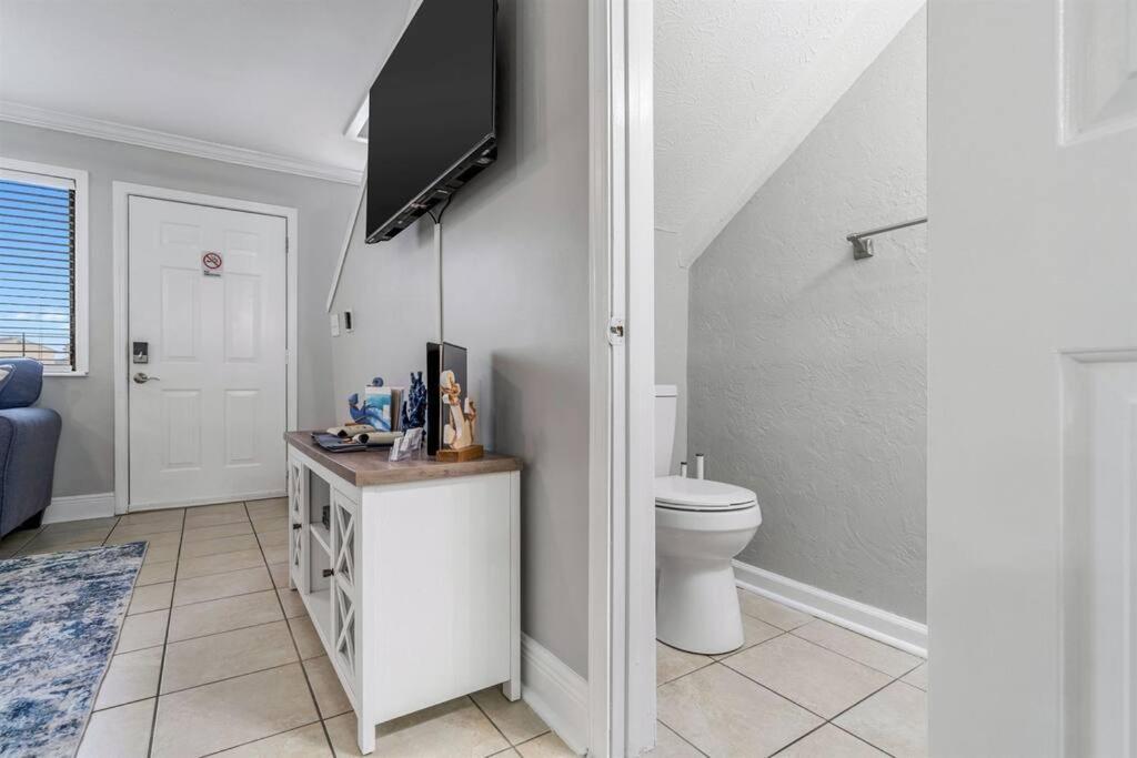 Beach, Pools, Tennis, Gulf Highlands Apartment *